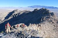 20-heading_along_peak_ridge_to_descend_via_drainage-next_time_follow_ridge_to_arches