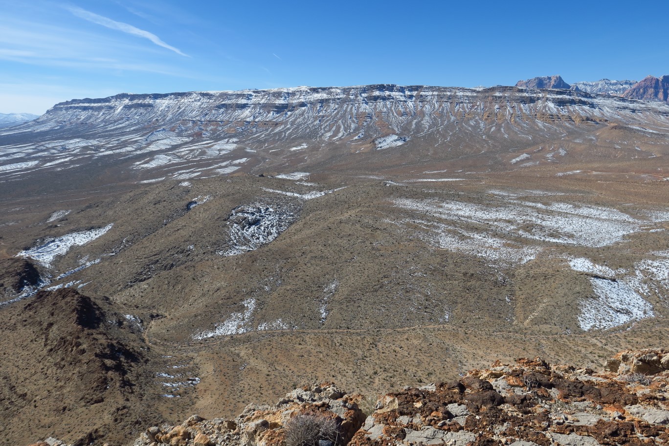 19-scenic_view_from_peak-looking_SW-Blue_Diamond_Hill
