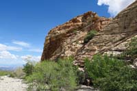 65-while_walking_in_wash_back_to_vehicles,noticed_lots_of_rock_stories_along_ledge