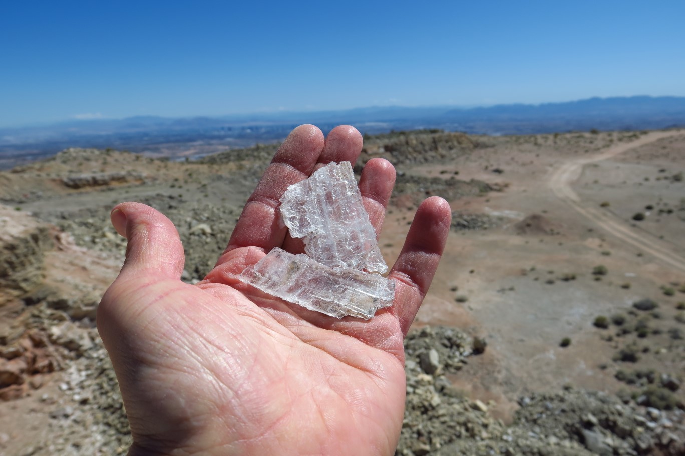 067-gypsum_sample_I_gathered