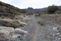 092-continuing_around_Visitor_Center_Overlook