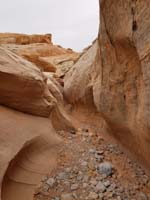 40-pretty_scultped_sandstone_narrows