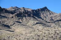 04-zoom_view_of_Horned_Peak