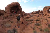 08-enjoying_a_picture_opp_in_the_arch