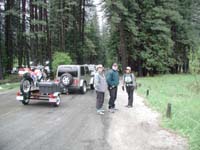 31-Kristi_Dave-B._Gretchen_heading_towards_Curry_Village