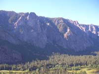 02-seasonal_waterfall_and_valley_view_along_trail