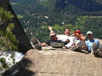 31-Peppe_Chris_Luba_Nick_fooling_around_on_the_ledge