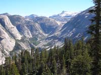 20-scenic_view_of_Tenaya_Canyon_area