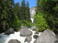 79-Vernal_Fall_from_foot_bridge_in_afternoon