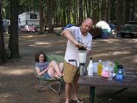 75-Dave_and_Jodi_making_drinks_back_at_the_campsite