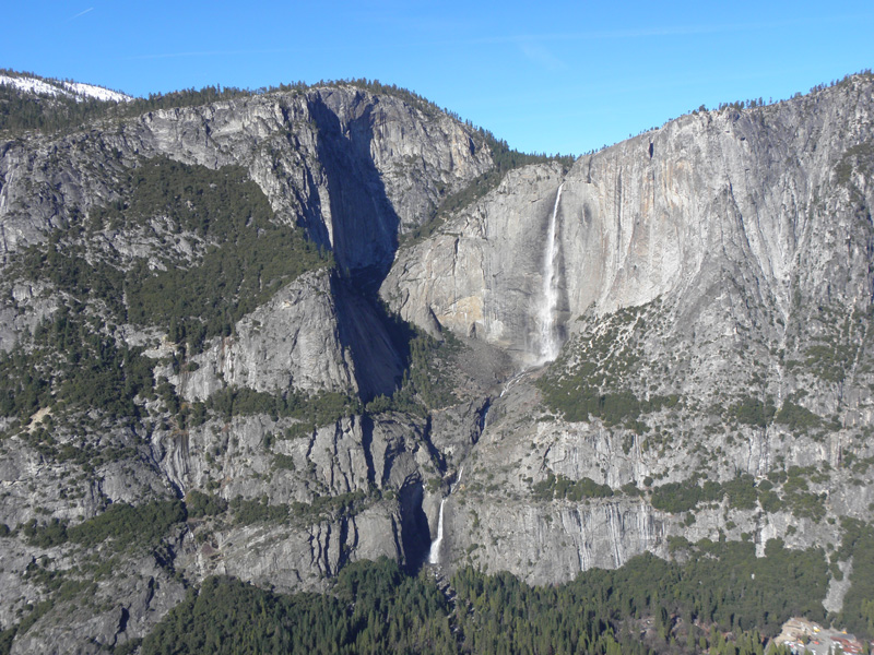 56-Yosemite_Falls