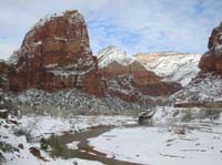 13-views_along_trail_to_Angels_Landing_with_Virgin_River