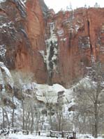 24-waterfall_at_Temple_of_Sinawava