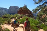 16-ready_to_scramble_up_and_use_the_chain_area-look_at_all_the_people