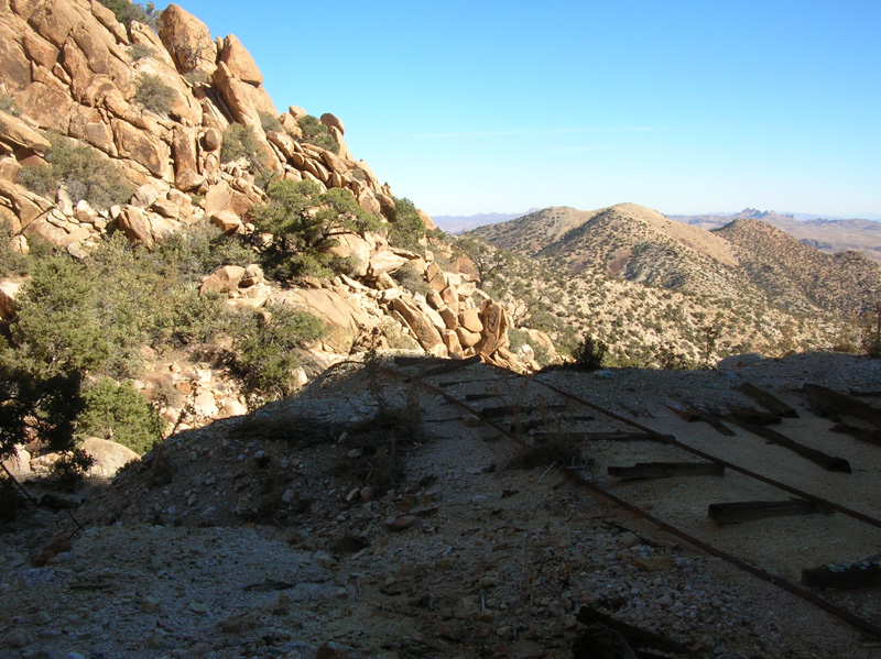 06-old_tracks_and_scenic_view