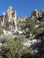 16-Ali_with_the_rest_of_the_group_almost_to_top_of_ridgeline-hard_part_is_over