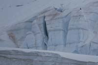 070-zoom_view_of_Upper_Victoria_Glacier_hanging_glacier_terminus_over_cliff-glacial_feature