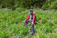 102-Kenny_and_the_field_of_wildflowers